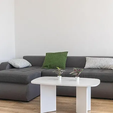 Welcoming 2Br Apt. Near Akh- Perfect For Longstays Wien Exterior foto
