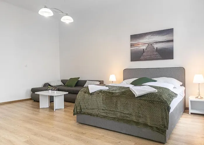 Welcoming 2Br Apt. Near Akh- Perfect For Longstays